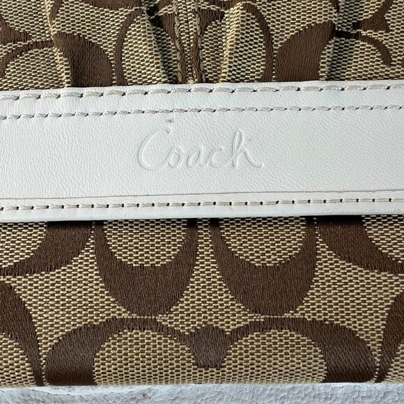 Coach Wallet Beige White Signature C Canvas Leather Tri-Fold Zip Snap Card Slots - Picture 4 of 11